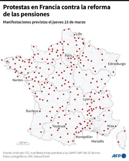 Francia vive su primera gran jornada de protestas tras la adopción de la reforma de las pensiones