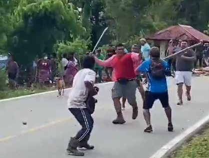 Productores se enfrentan a invasores que mantenían bloqueos en Bocas del Toro