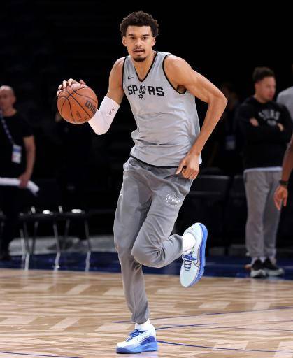 Los 'Paris Games 2025' de la NBA se rinden a Wembanyama