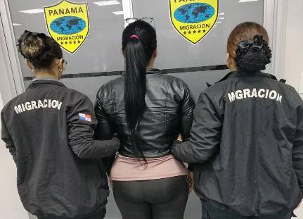 Colombiana con alerta judicial fue detectada en aeropuerto de Panamá Pacífico