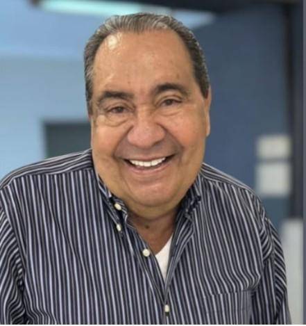 Mañana despedirán al exrector Vallarino