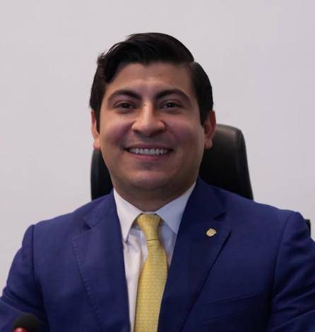 Propuestas buscan reformas sociales y fin de privilegios
