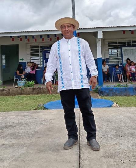 Representante de San José de Cañazas lucha por un puente en el río San Antonio