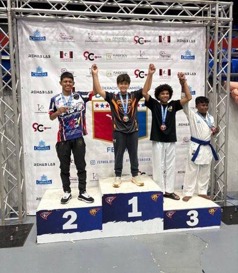 Felipe Sepe: Campeón nacional en karate, de la categoría Cadete