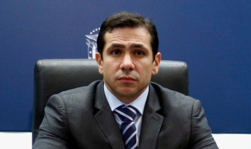 Hasta 7 años de prisión por exhibicionismo en público