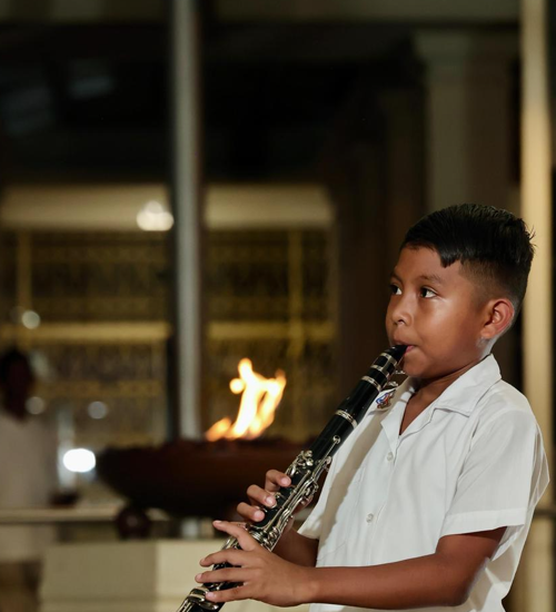 Jóvenes llevan la música sinfónica a Ngäbe Buglé