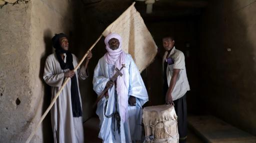 El comercio ancestral de sal busca un futuro en el Sáhara de Níger