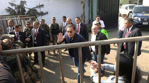 El expresidente Martín Vizcarra sale de prisión en Perú