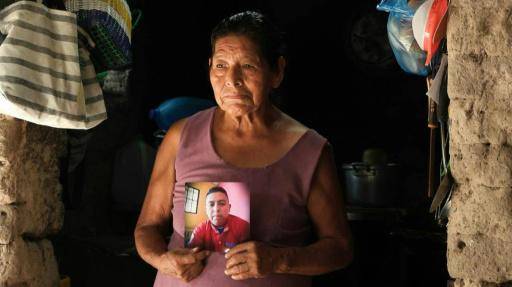 La angustia por miles de detenidos sin cargos ni sentencia en El Salvador