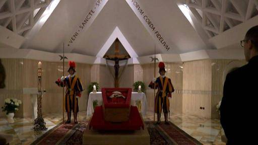 Qué se sabe de la muerte del papa, su funeral y el cónclave