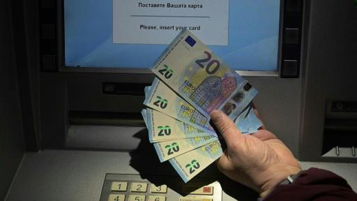 Bulgaria adopta el euro con temor a la inflación