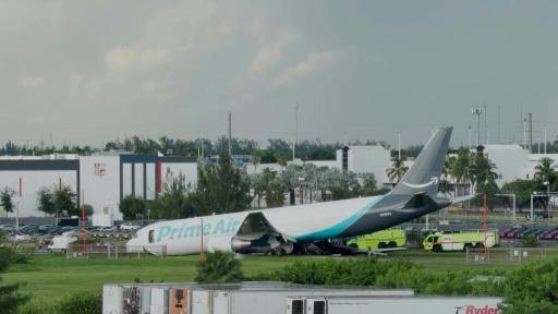 Cinco muertos en el accidente de un avión de carga que se salió de la pista en Miami