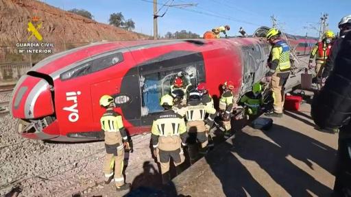 El jefe de gobierno español promete absoluta transparencia sobre las causas del accidente ferroviario