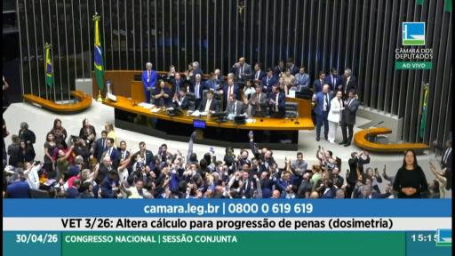 El Congreso brasileño habilita reducir la pena de Bolsonaro, una nueva derrota a Lula