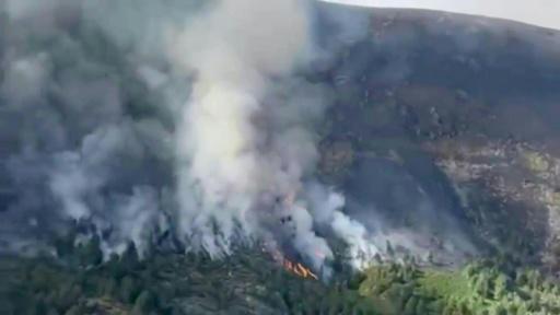 Miles de evacuados por los incendios en España vuelven a sus casas