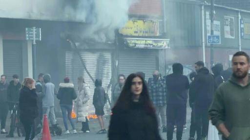 Sospechoso del ataque de Belfast comparece ante un juez después de disturbios antiinmigrantes