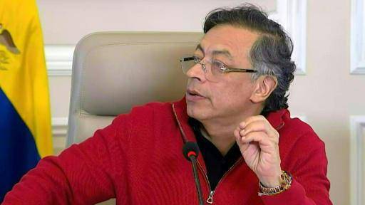 Petro frena las negociaciones de paz con una de las mayores guerrillas de Colombia