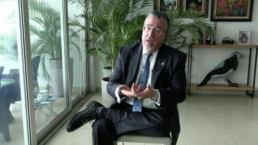 El presidente Arévalo descarta operaciones militares de EEUU en Guatemala