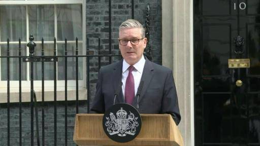 Starmer anuncia su dimisión y abre la vía al candidato del ala izquierdista del Partido Laborista