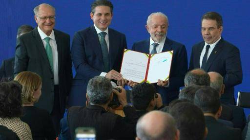 Lula lanza un plan contra el crimen organizado en Brasil a cinco meses de las elecciones