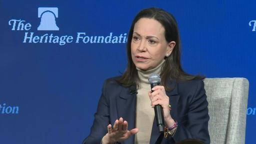 La presidenta interina de Venezuela destituye a un ministro acusado de ser testaferro de Maduro