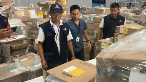 Al menos 3.000 peruanos protestan en medio de cuestionamientos a las elecciones presidenciales