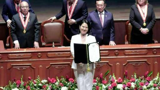 Keiko Fujimori plantea una reconciliación tras una década de inestabilidad política en Perú