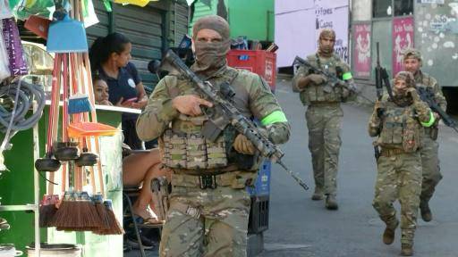 Turistas quedan atrapados en un mirador por una operación contra narcos en Rio de Janeiro