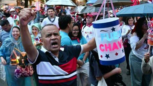 Protestan en Costa Rica por una supuesta amenaza de la presidenta a la democracia