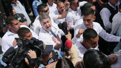 El expresidente hondureño indultado por Trump estará en libertad durante su juicio por corrupción