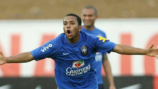 Robinho pasa su primera noche en prisión en Brasil