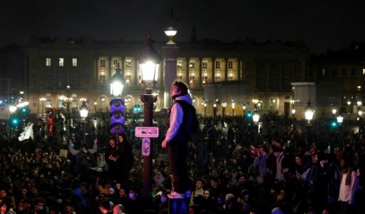 La juventud francesa se radicaliza contra controvertida reforma de pensiones