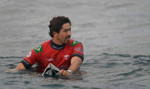Yago Dora, el campeón mundial de surf que domina las olas con el 9 de Ronaldo