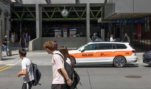 Un ataque a cuchillo en estación de tren suiza fue un acto terrorista, según funcionario