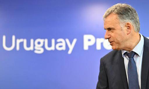 El izquierdista Orsi asume como presidente de Uruguay tras los pasos de Mujica