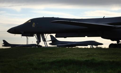 Un bombardero B-1 Lancer de la Fuerza Aérea de Estados Unidos, estacionado el 10 de marzo de 2026 en la base de la Real Fuerza Aérea de Reino Unido (RAF) de Fairford, en el suroeste de Inglaterra
