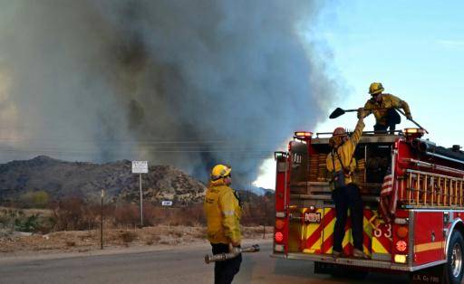 Hallan muerto al presunto tirador tras una emboscada contra bomberos en EEUU