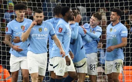 Manchester City se da un festín ante el Salford en la Copa inglesa (8-0)
