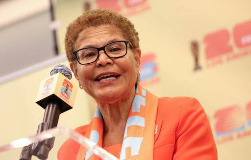 La alcaldesa de Los Ángeles, Karen Bass, expresó su confianza en que la amplia ofensiva migratoria de Donald Trump no afectará a los aficionados al deporte que visiten Los Ángeles para el Mundial o los Juegos Olímpicos de Verano de 2028