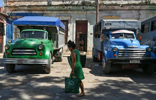 El Partido Comunista de Cuba aprueba reformas hacia una mayor economía de mercado