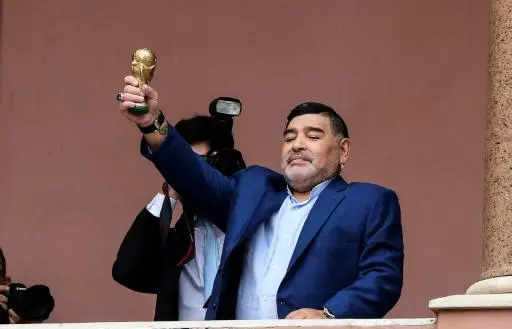 Maradona comía poco y pasaba postrado en cama, revela un custodio en el juicio por la muerte del ídolo