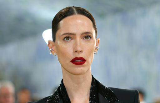 La actriz británico-estadounidense Rebecca Hall en la Gala del Met en Nueva York, el 4 de mayo de 2026