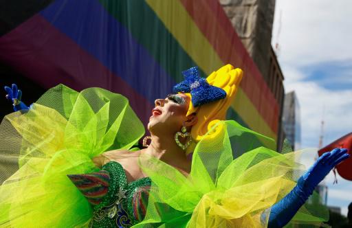 Gran marcha LGBTQ+ viste Sao Paulo con el verde y amarillo de la bandera de Brasil