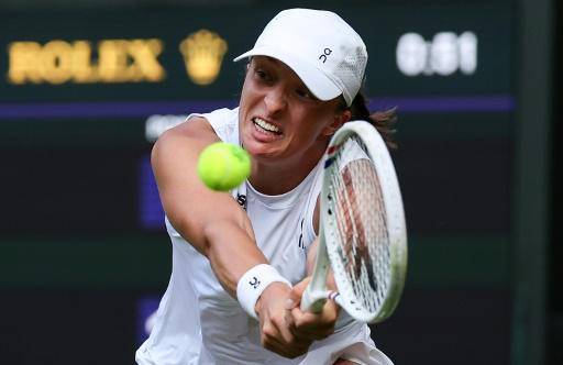 Swiatek y Krejcikova pasan con susto a tercera ronda en Wimbledon