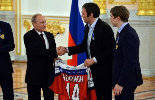 El ruso Ovechkin supera el récord histórico de goles de Gretzky en la NHL