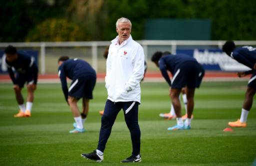 Didier Deschamps seguirá al frente de la selección francesa hasta el Mundial de 2026