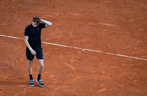 Sinner y Djokovic, cada uno por su lado en Roland Garros hasta la final