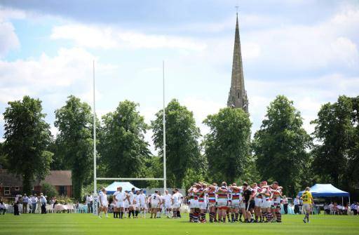 La ciudad de Rugby mantiene vivo el mito de William Webb Ellis