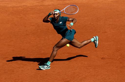 Sinner se pasea a octavos en Madrid, Gauff sufre mermada por un virus