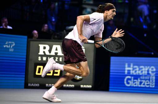 Zverev libra por los pelos la trampa de Landaluce y avanza en el ATP de Viena